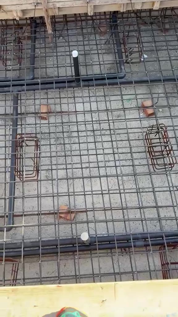 Steel reinforcement and timber formwork on the same build